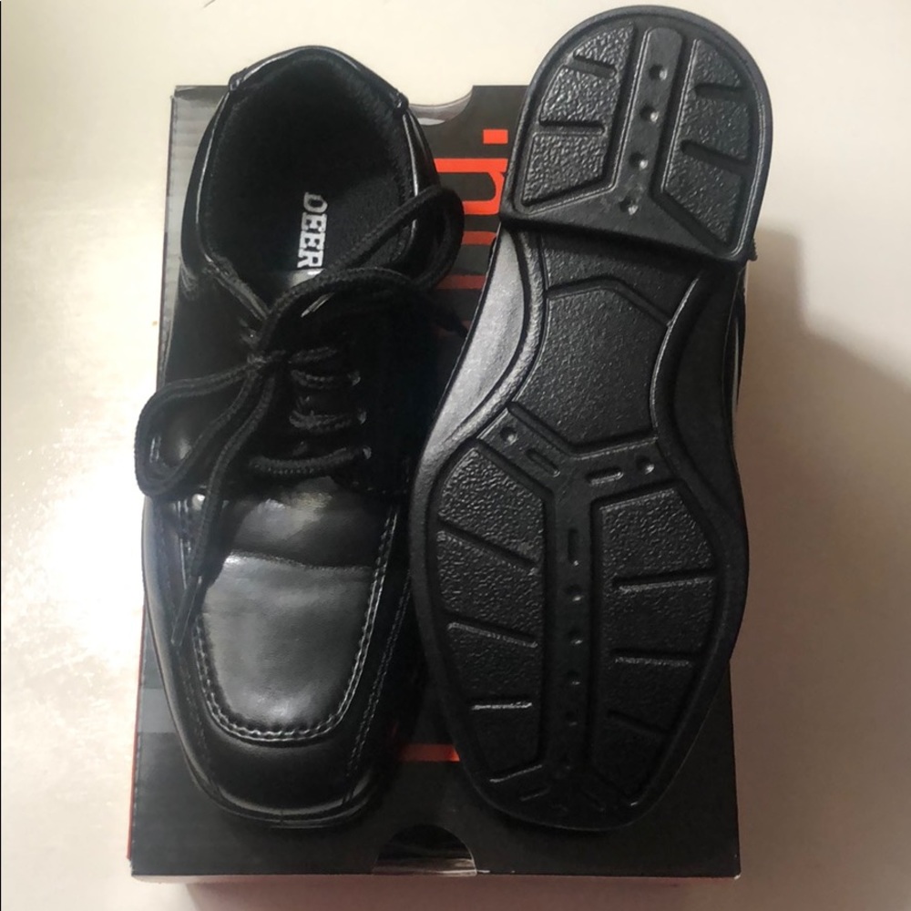 Deer Stags size 9T boys black shoes